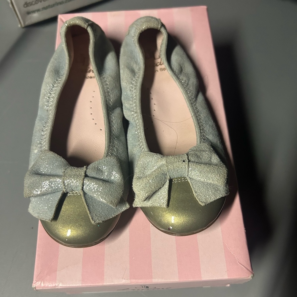 Kids shoes